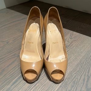 Christian Louboutin Very Prive 38